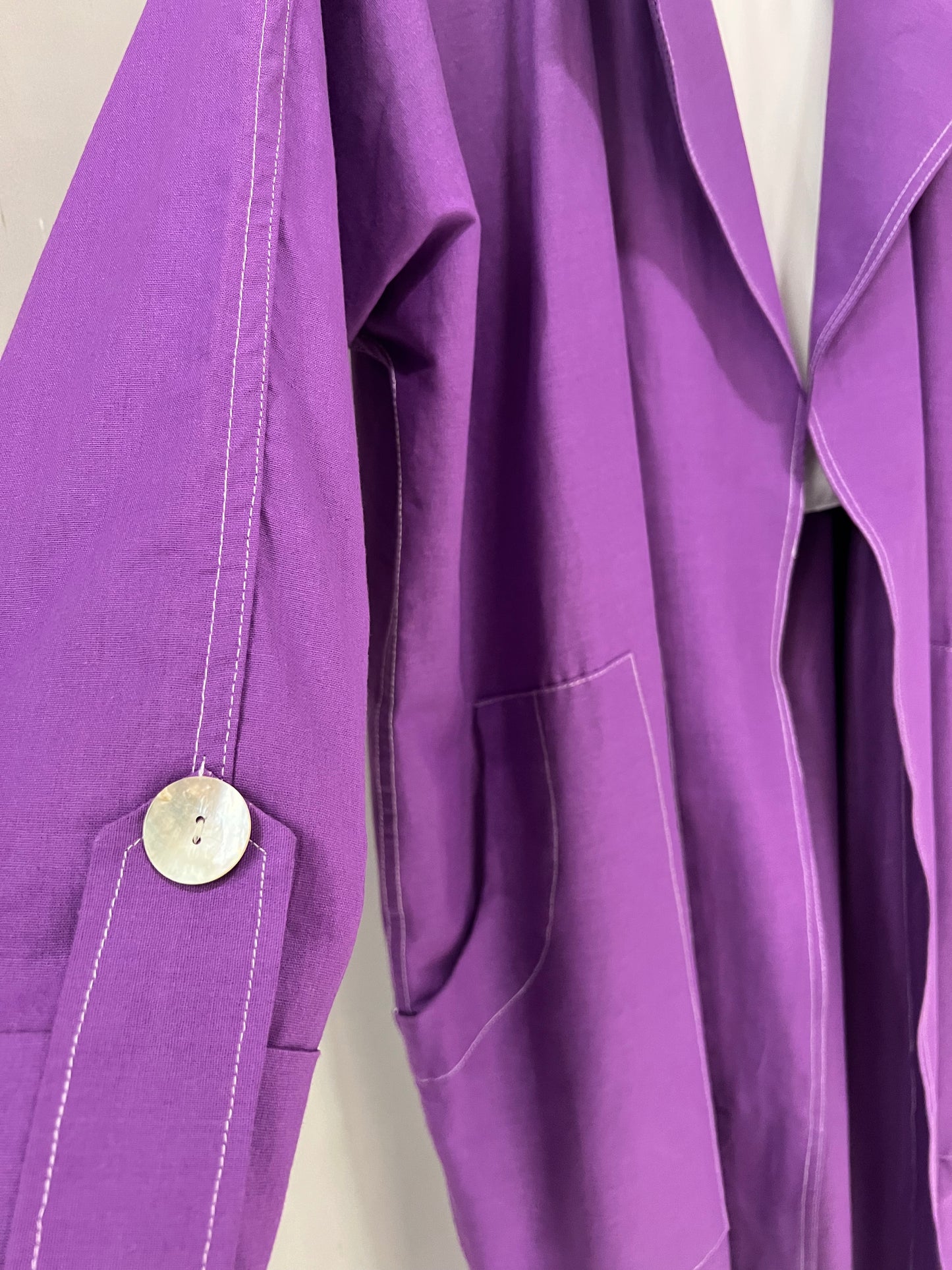 Abaya - Stylish trench-inspired