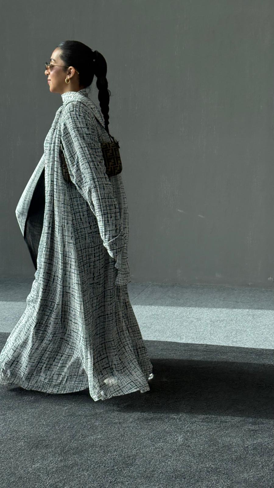 Summer Abaya - Black & White Stripes