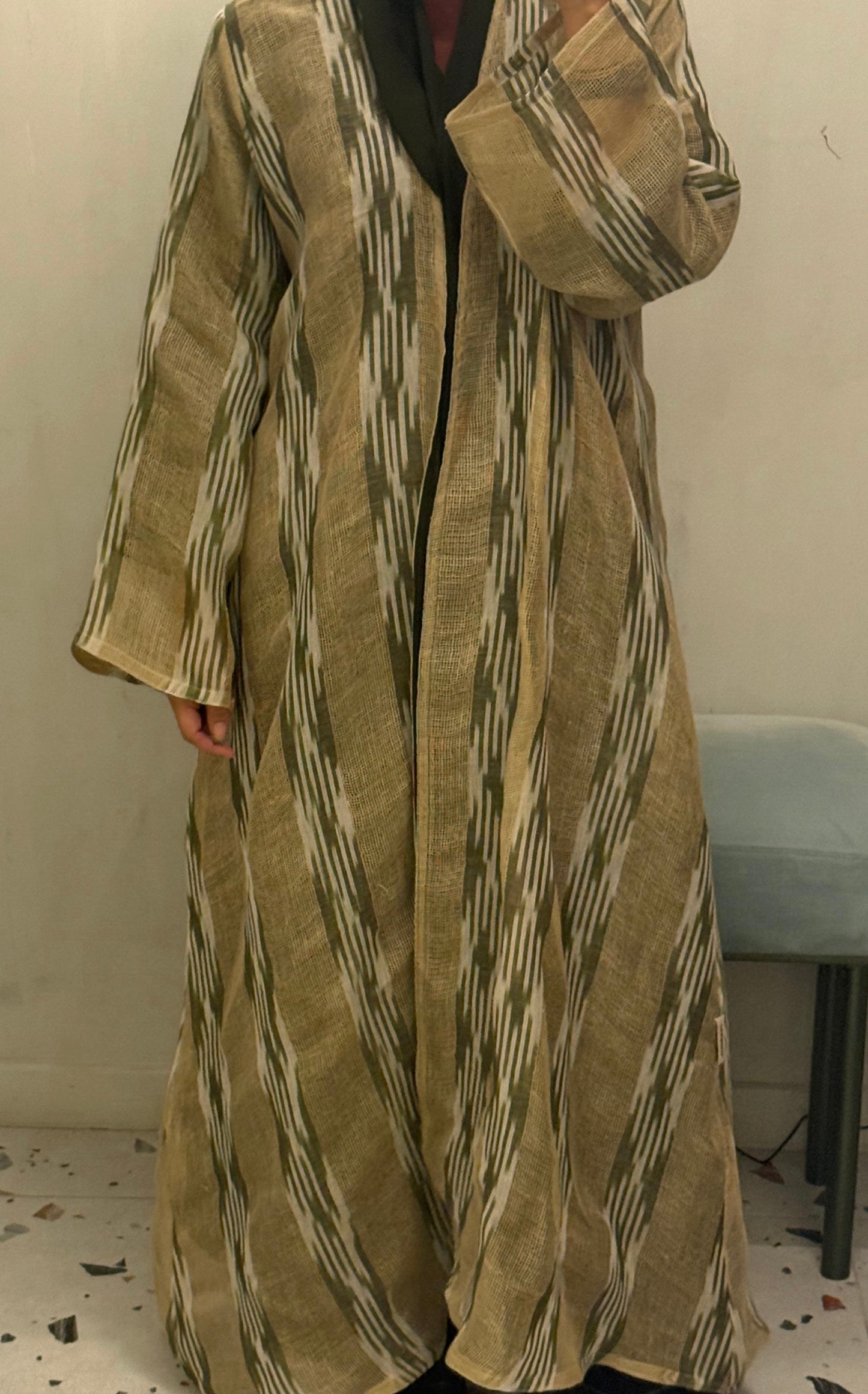 Abaya - Elegant vertical patterned