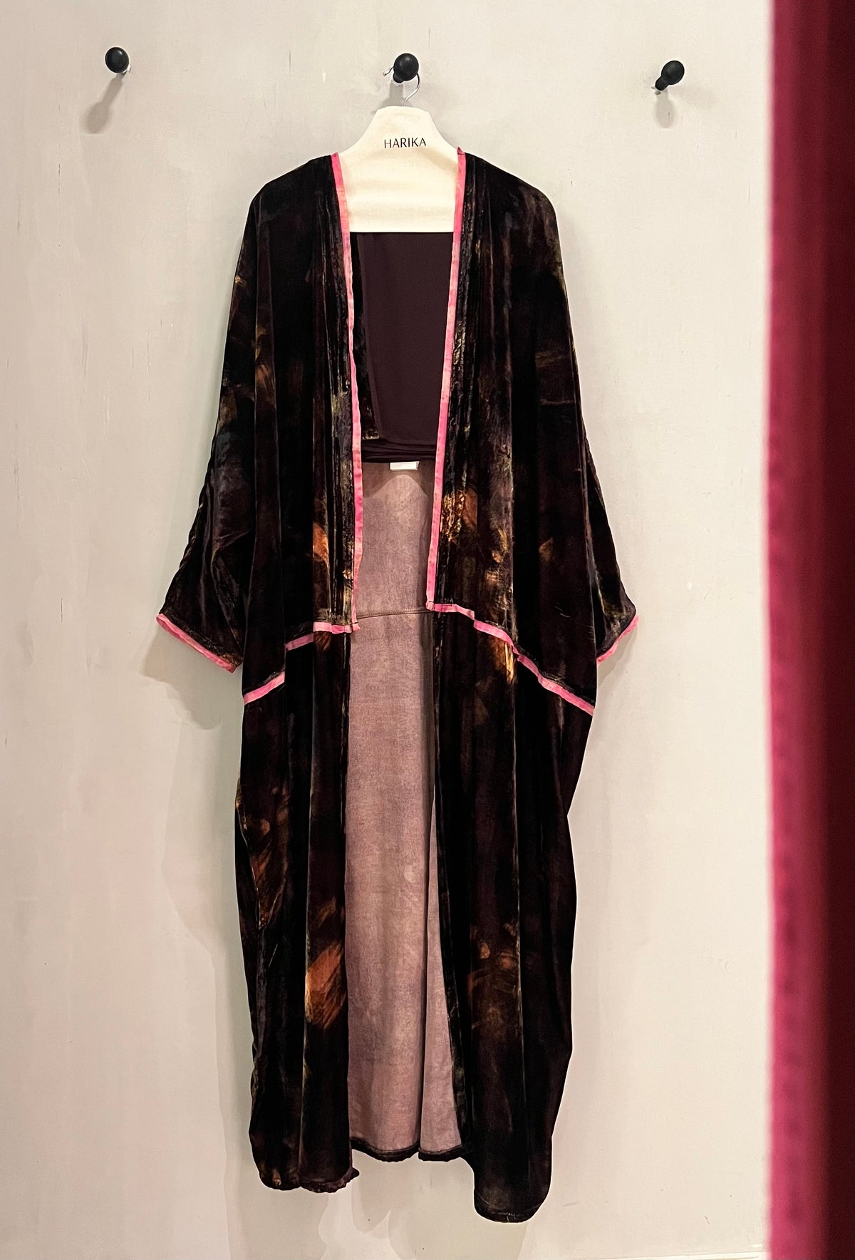 Abaya- stunning brown velvet abaya, beautifully accented with elegant pink piping for a touch of feminine sophistication