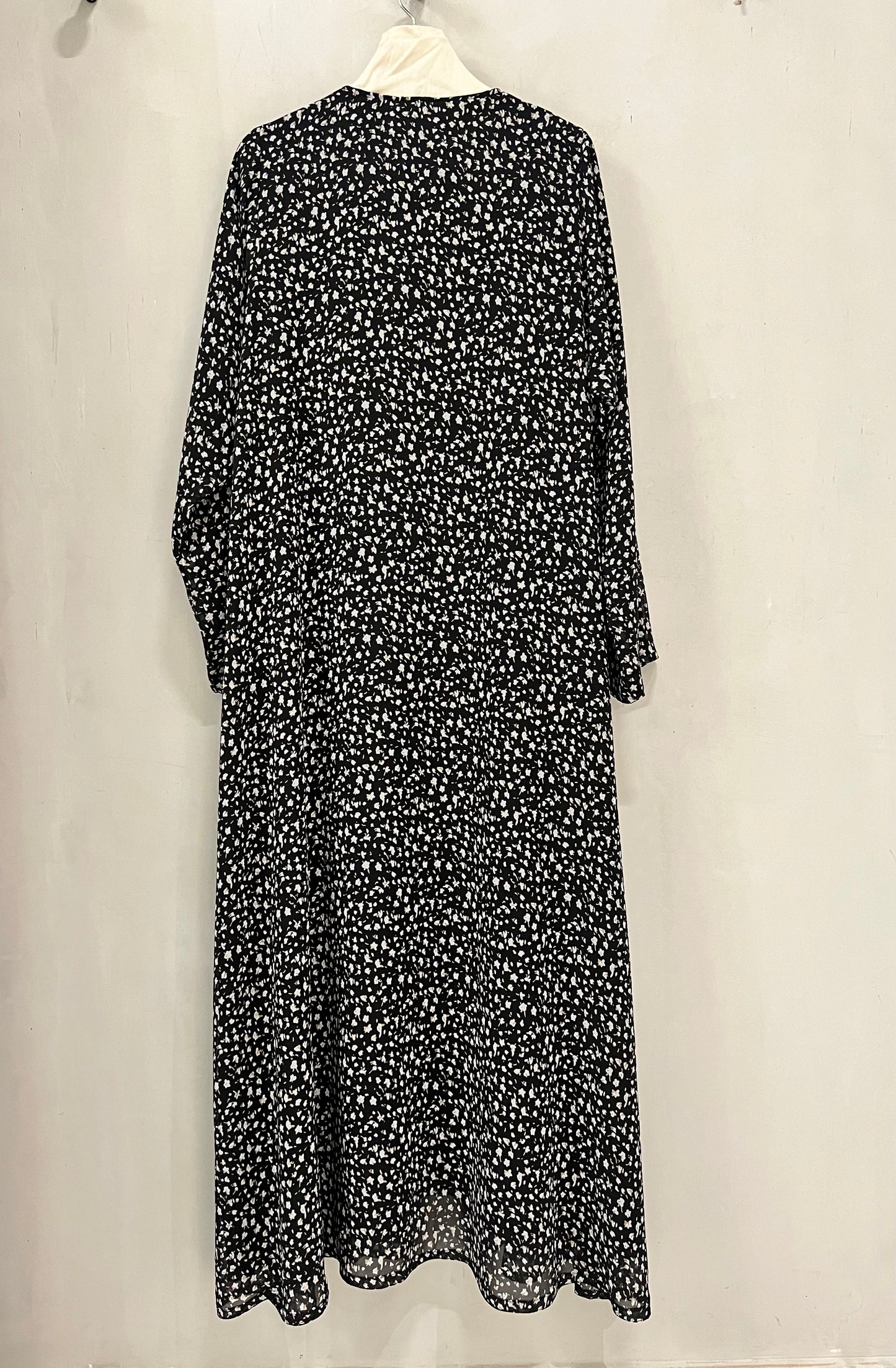 Summer Abaya - Soft floral print