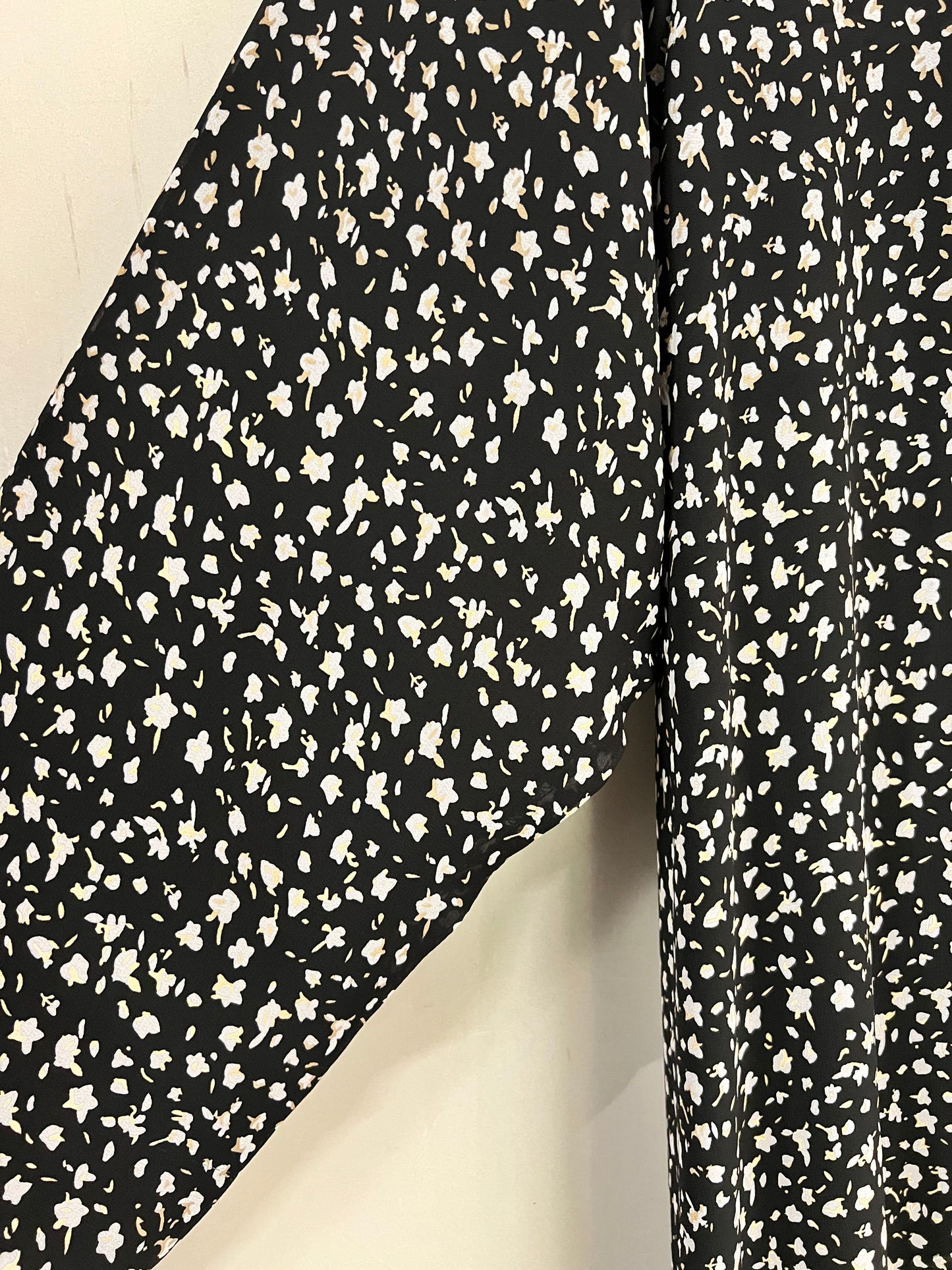 Summer Abaya - Soft floral print