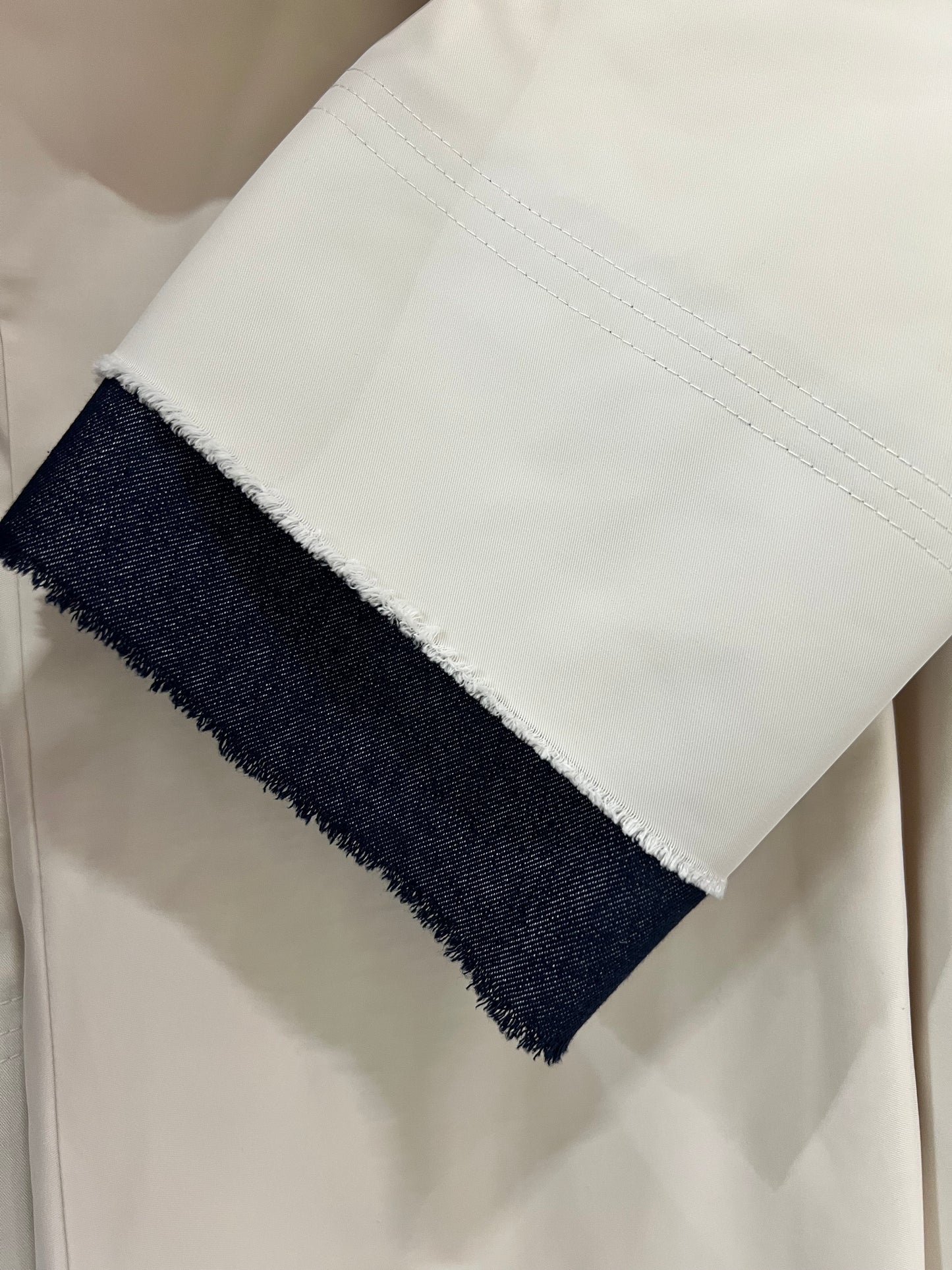 Abaya - Modern cream with navy contrast accents