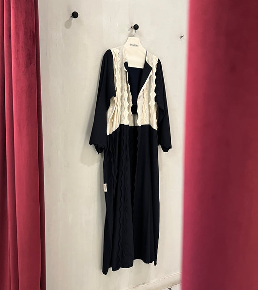 Abaya - Two-tone design in beige and navy