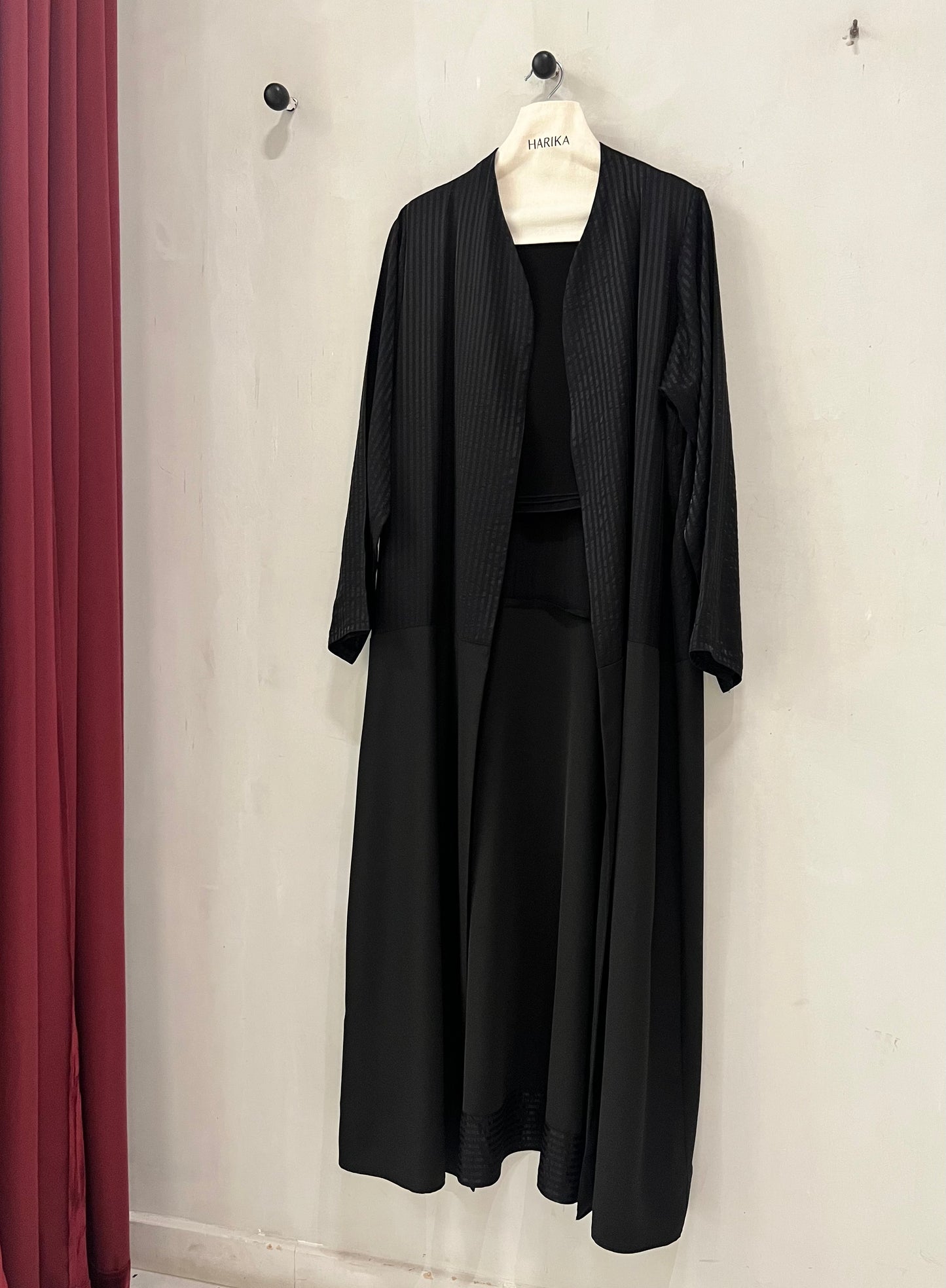 Abaya - Stripped upper & smooth matte lower fabric