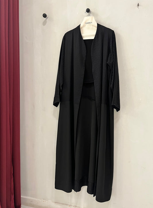 Abaya - Stripped upper & smooth matte lower fabric