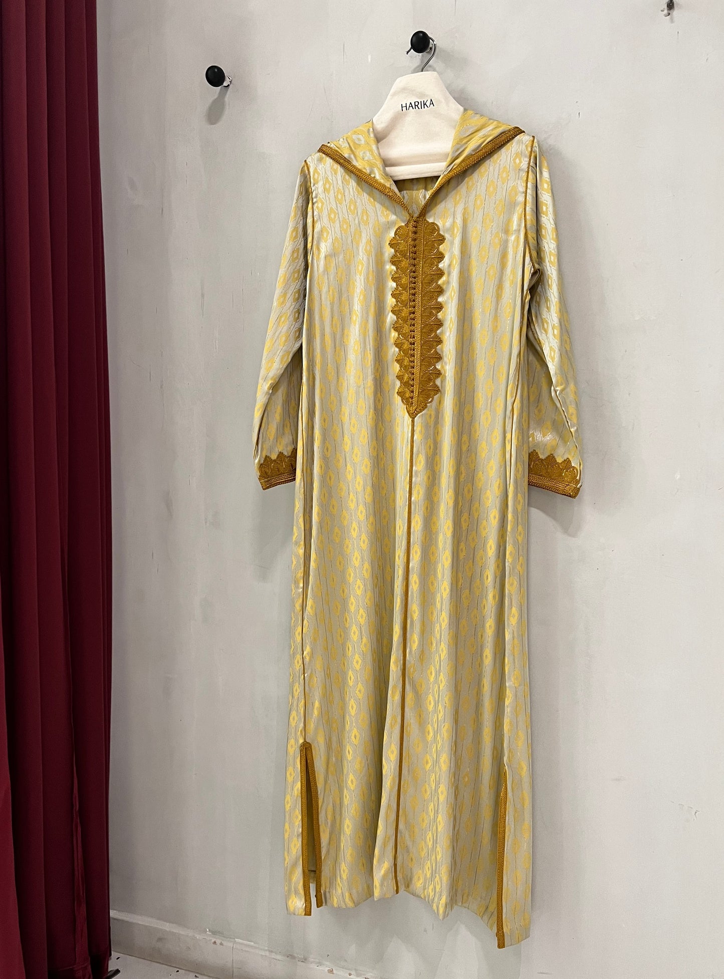 Jalabiyah - Elegant Soft beige base hooded with luminous gold pattern and embroidery