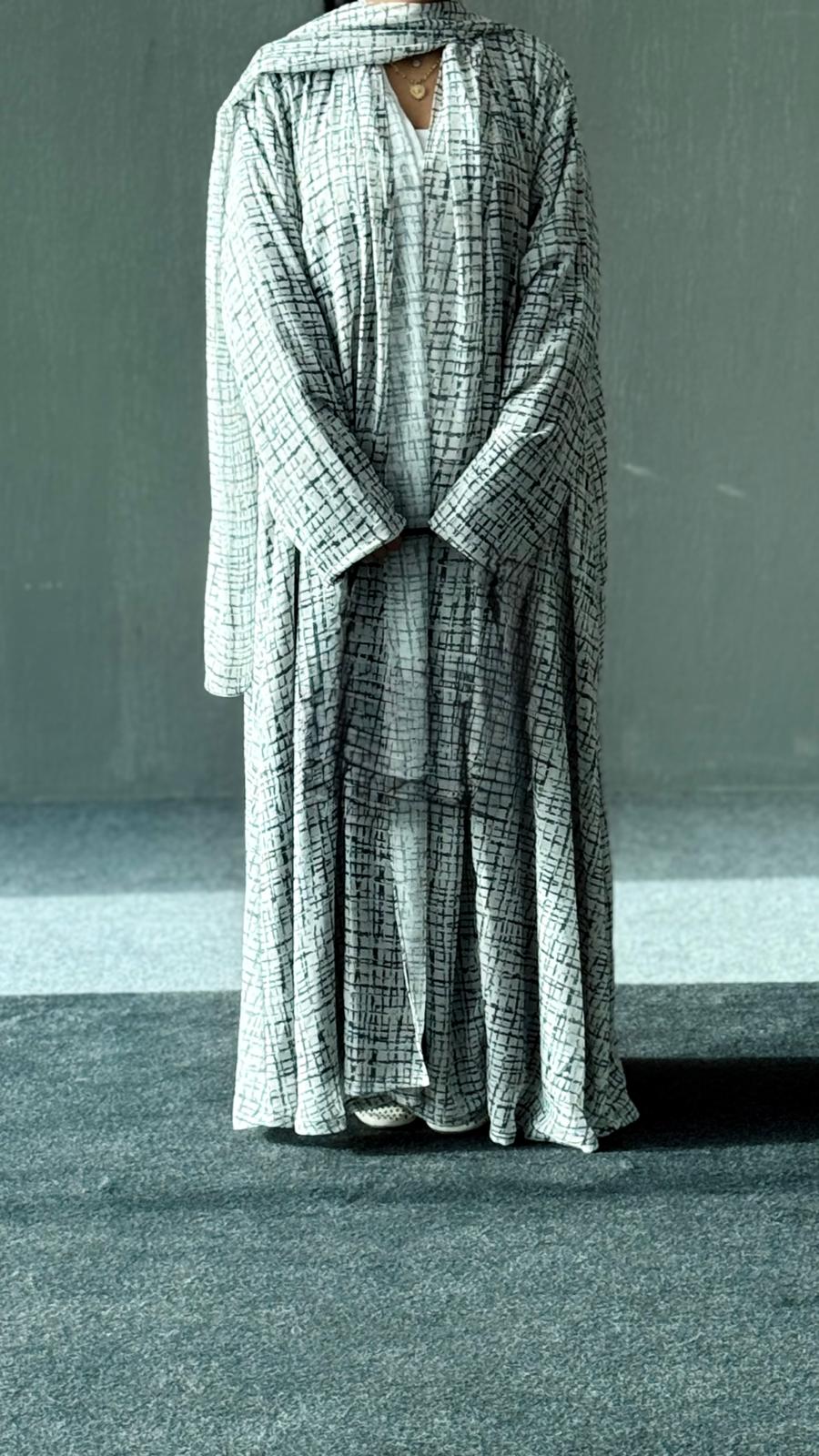 Summer Abaya - Black & White Stripes